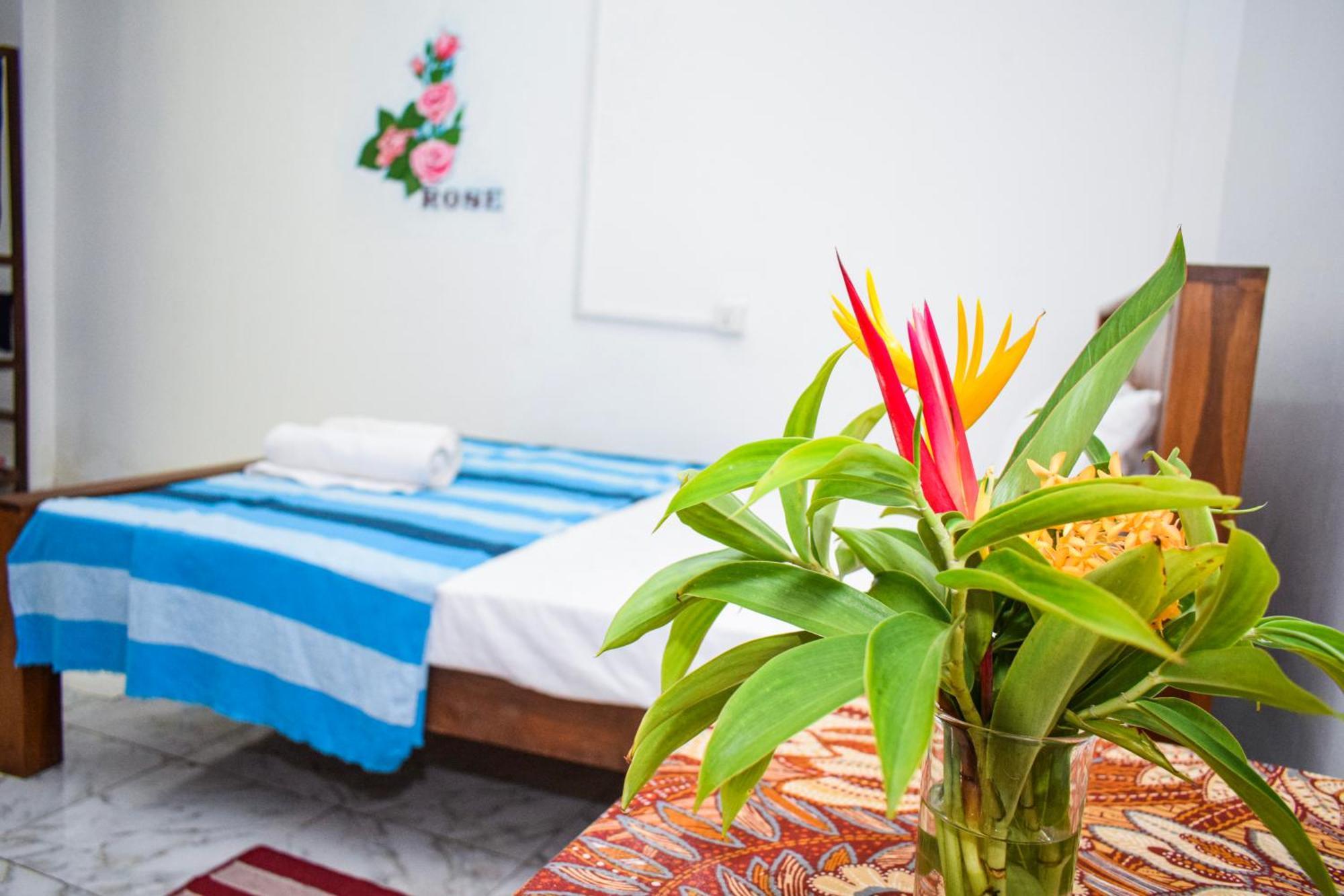 The Emerald Guest House & Villa อูนาวาตูนา ภายนอก รูปภาพ