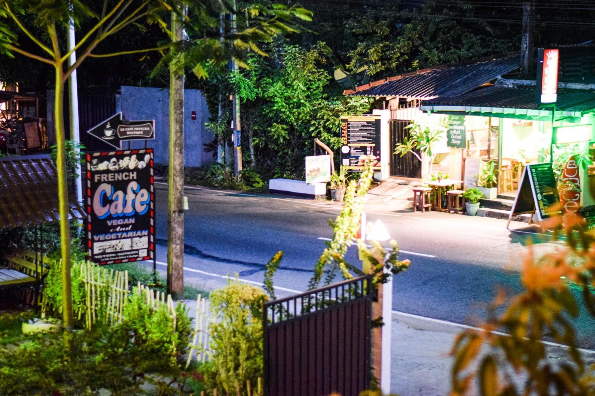 The Emerald Guest House & Villa อูนาวาตูนา ภายนอก รูปภาพ
