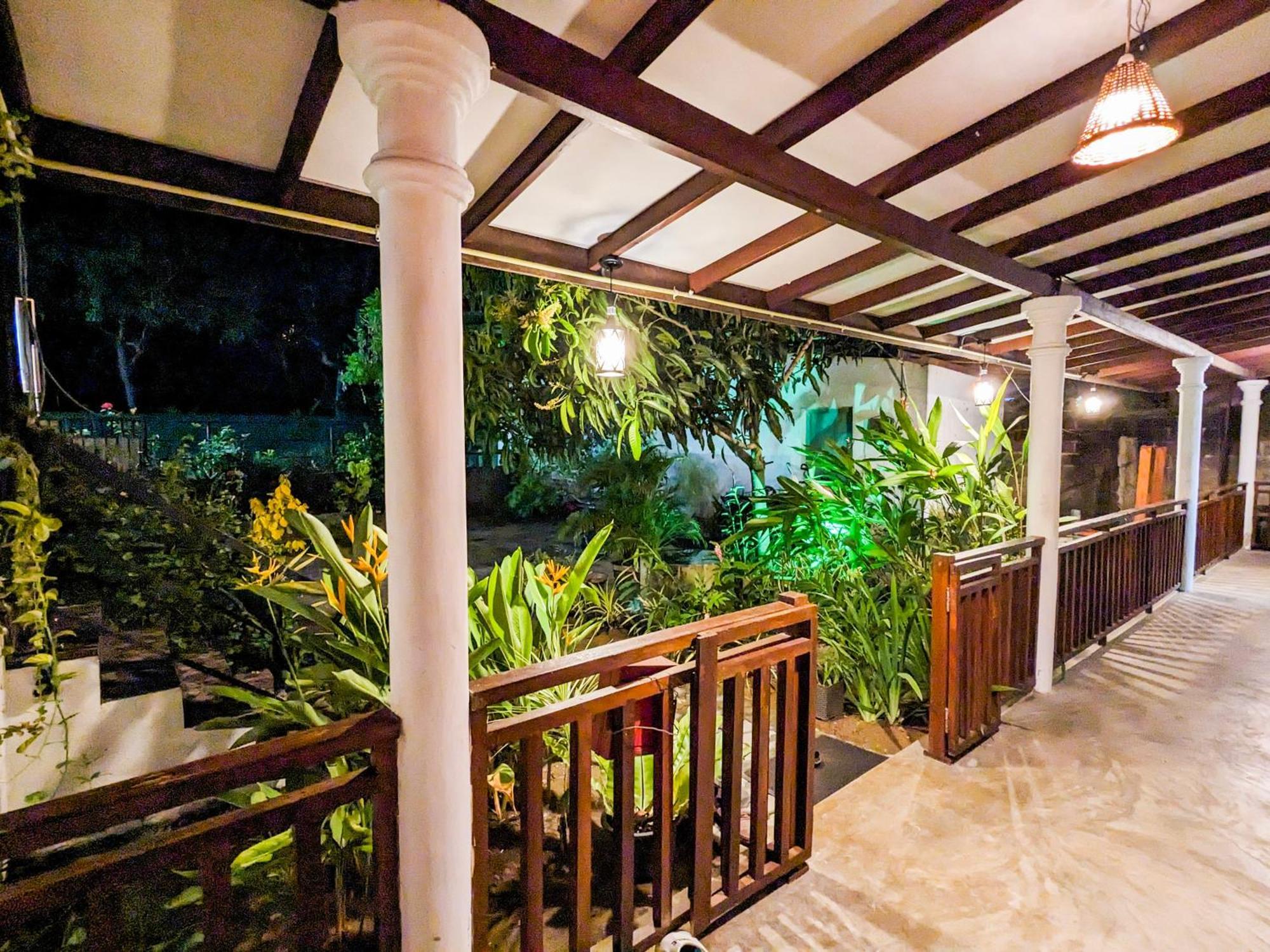 The Emerald Guest House & Villa อูนาวาตูนา ภายนอก รูปภาพ