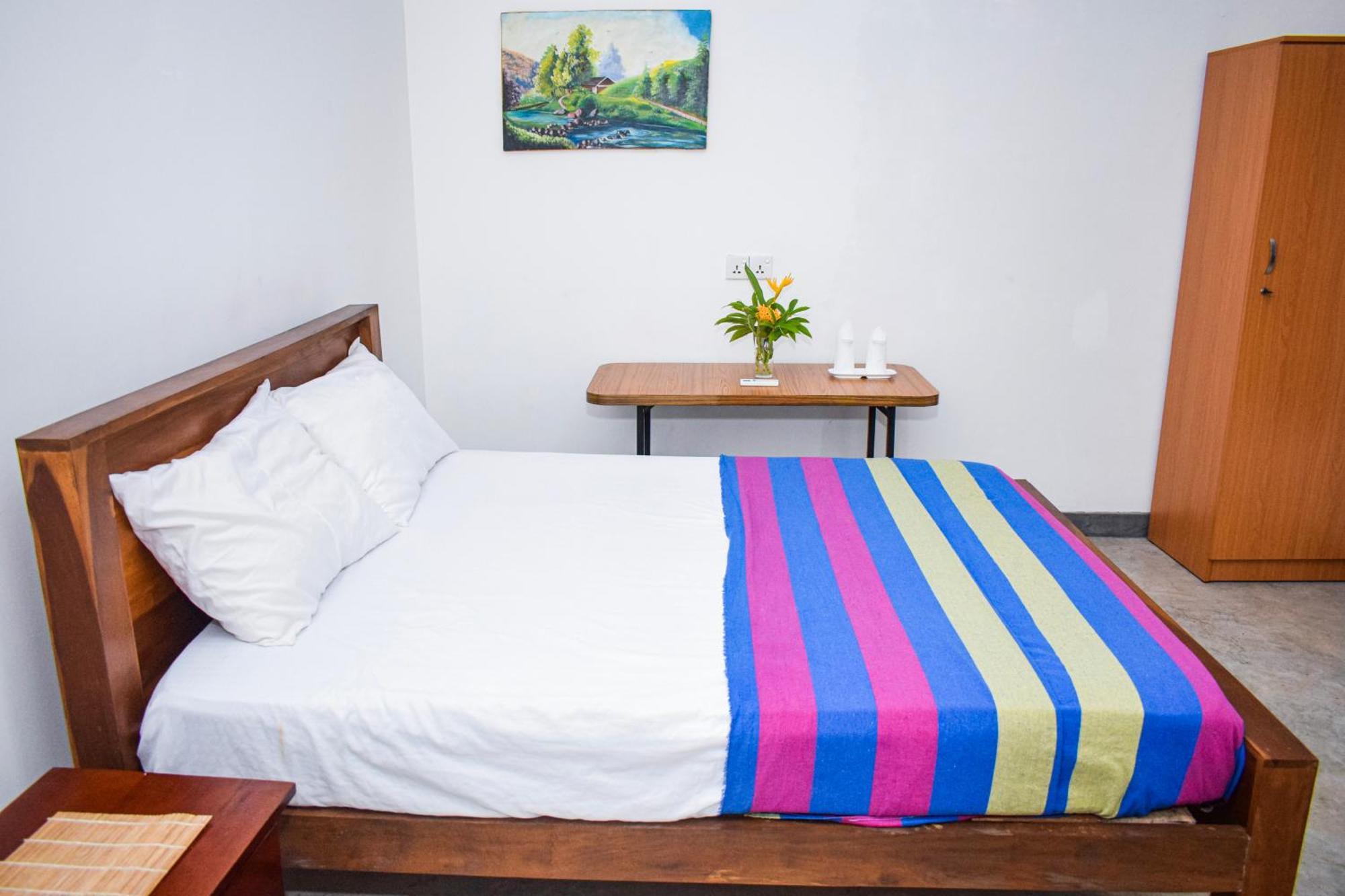 The Emerald Guest House & Villa อูนาวาตูนา ภายนอก รูปภาพ
